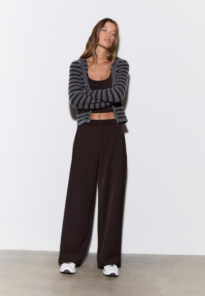 Pantalones elegantes de corte recto con pinzas
