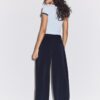 Pantalones elegantes de corte recto con pinzas Pantalones elegantes de corte recto con pinzas