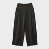 Pantalones elegantes de corte recto con pinzas