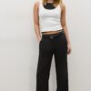 Pantalones elegantes de corte recto y vuelo con cinturón Pantalones elegantes de corte recto y vuelo con cinturón