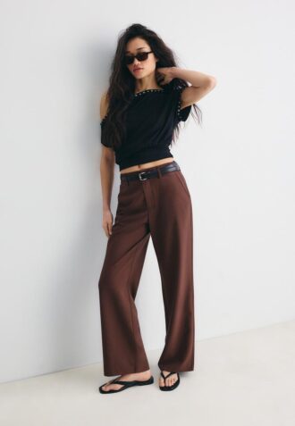 Pantalones elegantes de corte recto y vuelo con cinturón