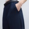 Pantalones elegantes de corte recto y vuelo con cinturón Pantalones elegantes de corte recto y vuelo con cinturón