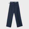 Pantalones elegantes de corte recto y vuelo con cinturón Pantalones elegantes de corte recto y vuelo con cinturón