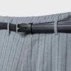 Pantalones elegantes de corte recto y vuelo con cinturón Pantalones elegantes de corte recto y vuelo con cinturón
