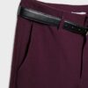 Pantalones elegantes de corte recto y vuelo con cinturón Pantalones elegantes de corte recto y vuelo con cinturón