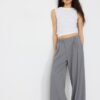 Pantalones elegantes informales a rayas con cintura cruzada Pantalones elegantes informales a rayas con cintura cruzada
