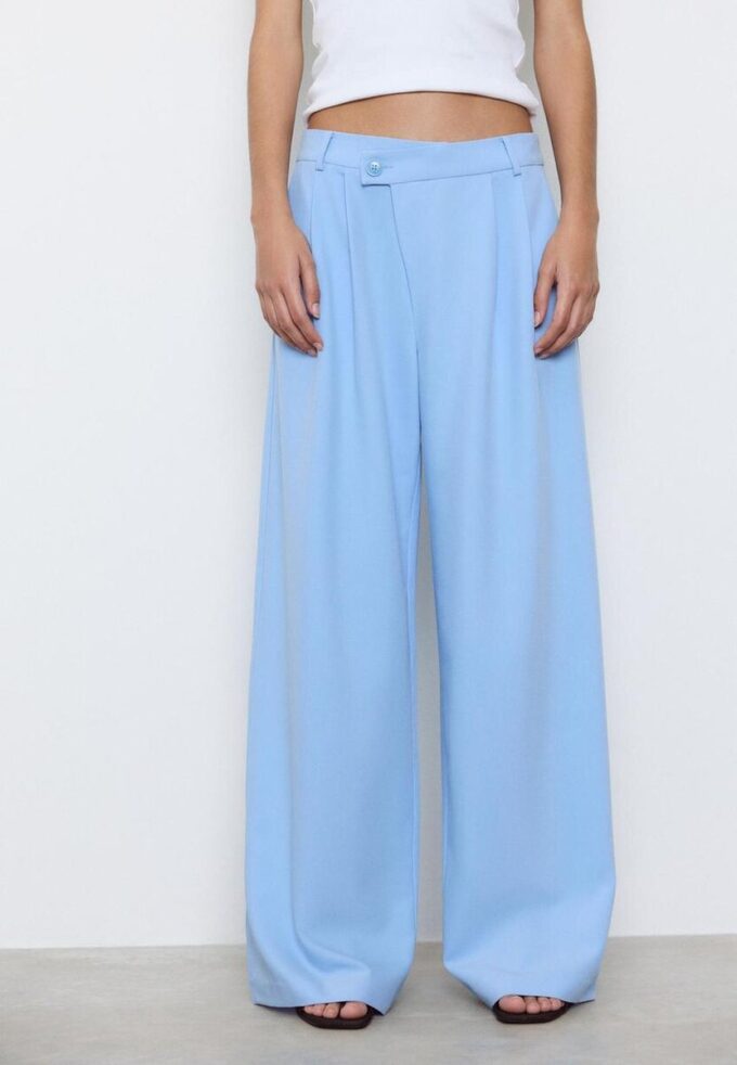 Pantalones elegantes informales a rayas con cintura cruzada Pantalones elegantes informales a rayas con cintura cruzada