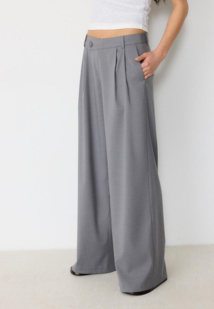Pantalones elegantes informales a rayas con cintura cruzada Pantalones elegantes informales a rayas con cintura cruzada