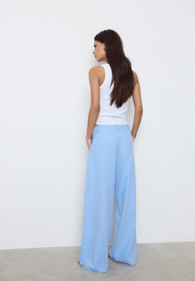 Pantalones elegantes informales a rayas con cintura cruzada Pantalones elegantes informales a rayas con cintura cruzada