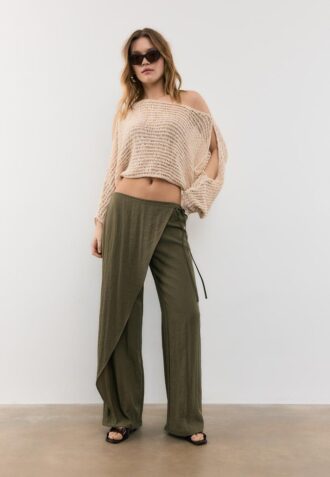 Pantalones envolventes fluidos Pantalones envolventes fluidos