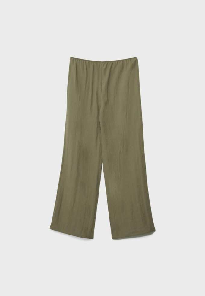 Pantalones envolventes fluidos