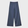 Pantalones fluidos con efecto arrugado y lazo Pantalones fluidos con efecto arrugado y lazo