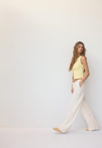 Pantalones fluidos con efecto lino