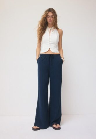 Pantalones fluidos con efecto lino