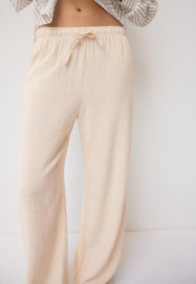 Pantalones fluidos con efecto lino Pantalones fluidos con efecto lino