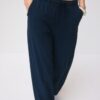 Pantalones fluidos con efecto lino Pantalones fluidos con efecto lino