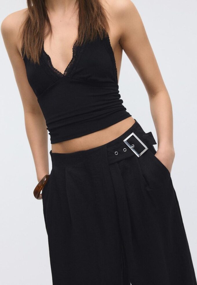 Pantalones fluidos con hebilla Pantalones fluidos con hebilla