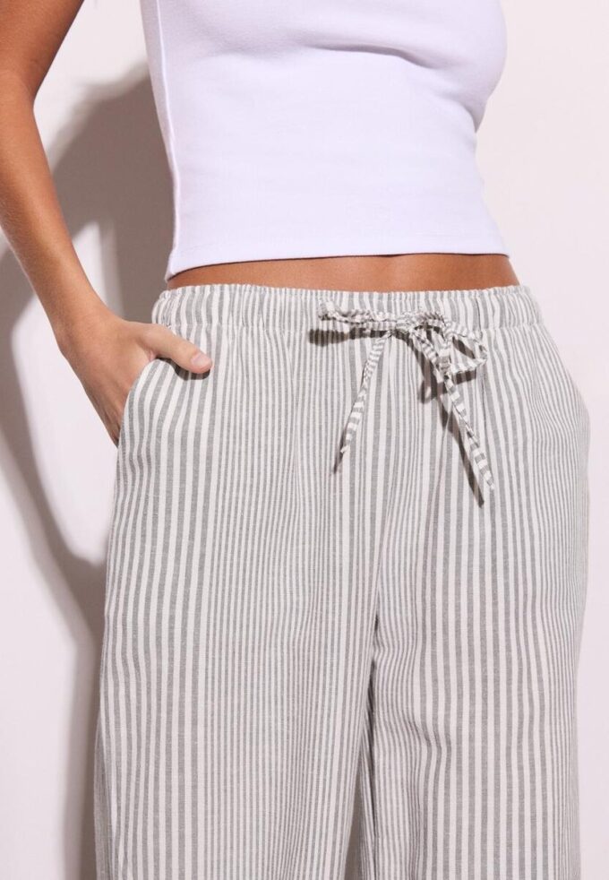 Pantalones fluidos de mezcla de lino a rayas Pantalones fluidos de mezcla de lino a rayas