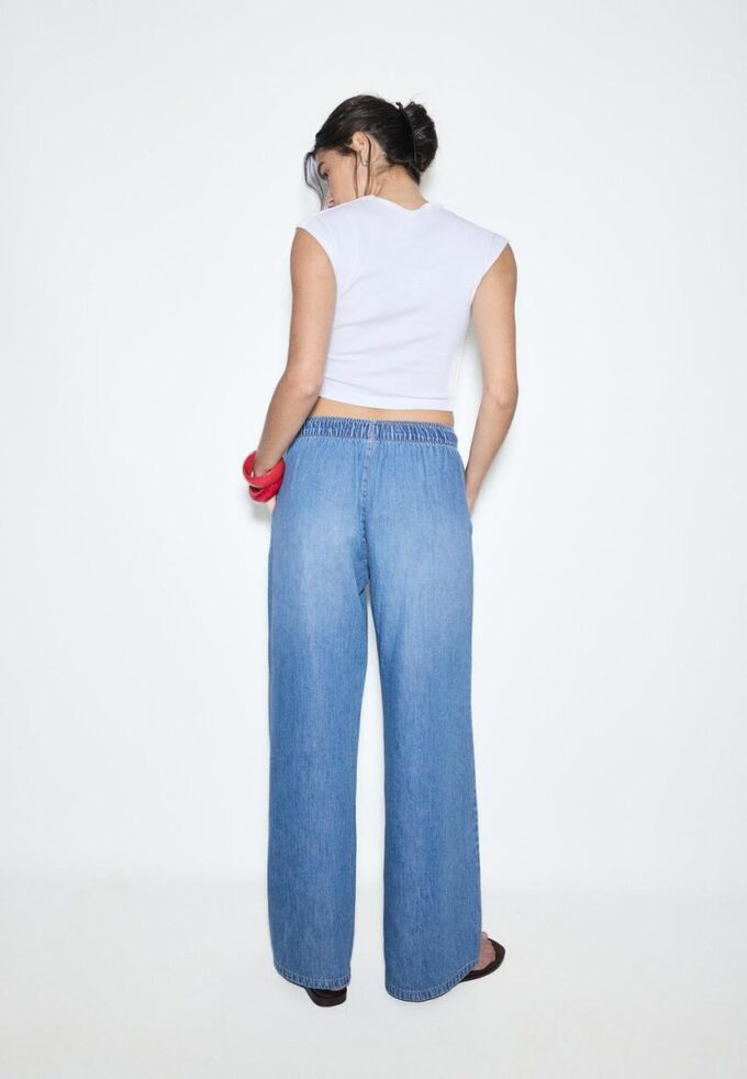 Pantalones holgados de mezclilla con cordón