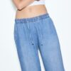 Pantalones holgados de mezclilla con cordón