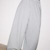 Pantalones jogger con bajo abullonado Pantalones jogger con bajo abullonado
