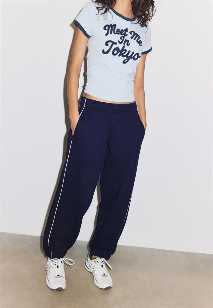 Pantalones jogger con ribete Pantalones jogger con ribete