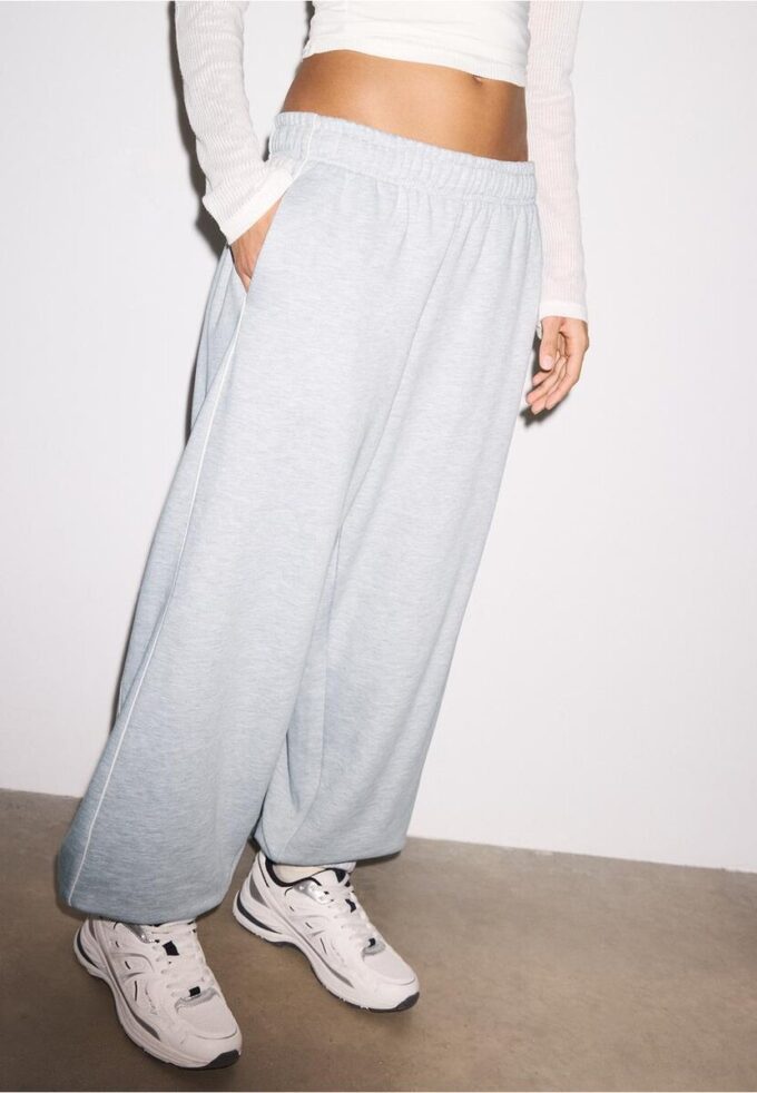 Pantalones jogger con ribete Pantalones jogger con ribete