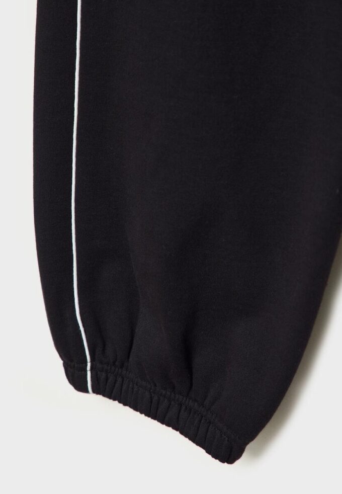 Pantalones jogger con ribete Pantalones jogger con ribete