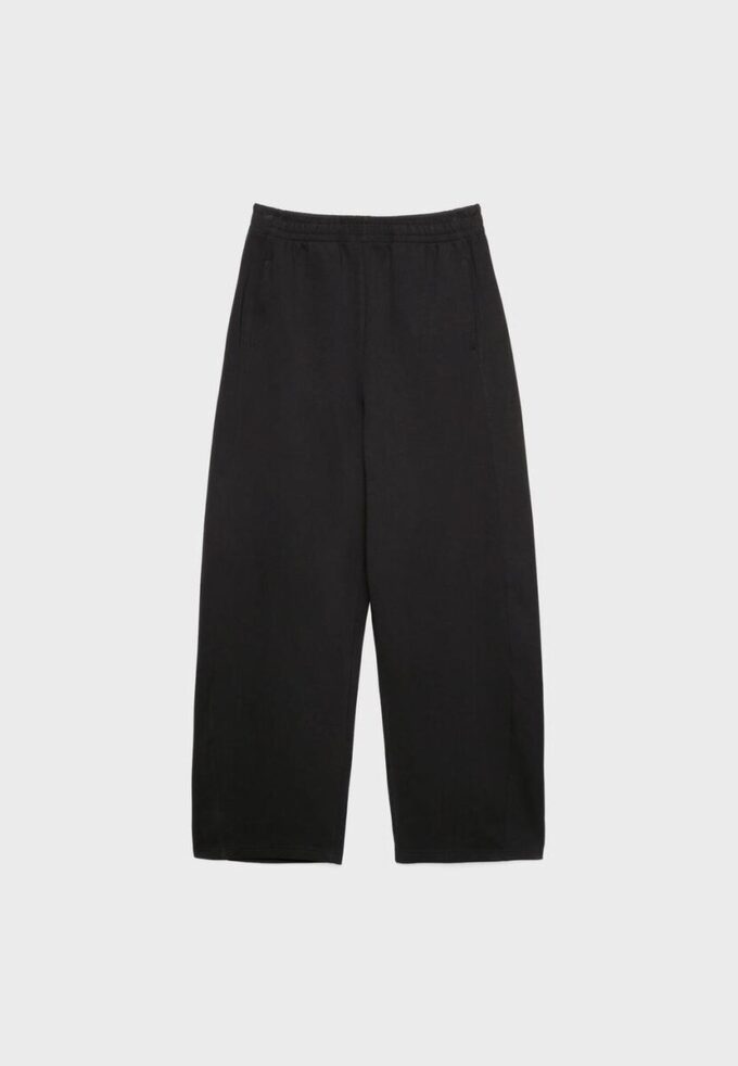 Pantalones jogger de corte acampanado Pantalones jogger de corte acampanado