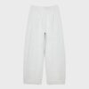 Pantalones jogger de corte acampanado Pantalones jogger de corte acampanado