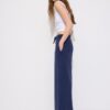 Pantalones jogger de pierna ancha y tacto suave con detalle de costura delantera Pantalones jogger de pierna ancha y tacto suave con detalle de costura delantera