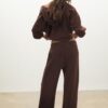 Pantalones jogger de pierna ancha y tacto suave con detalle de costura delantera Pantalones jogger de pierna ancha y tacto suave con detalle de costura delantera
