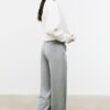 Pantalones jogger de pierna ancha y tacto suave con detalle de costura delantera Pantalones jogger de pierna ancha y tacto suave con detalle de costura delantera
