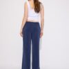 Pantalones jogger de pierna ancha y tacto suave con detalle de costura delantera Pantalones jogger de pierna ancha y tacto suave con detalle de costura delantera