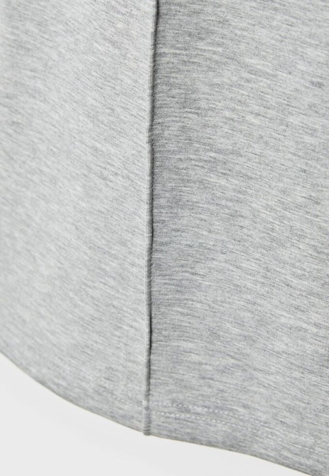 Pantalones jogger de pierna ancha y tacto suave con detalle de costura delantera Pantalones jogger de pierna ancha y tacto suave con detalle de costura delantera