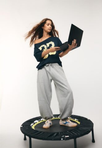 Pantalones jogger holgados de felpa