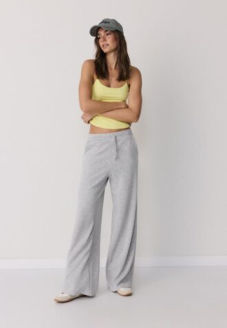 Pantalones jogger palazzo de tacto suave