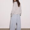 Pantalones jogger tipo globo con topes Pantalones jogger tipo globo con topes