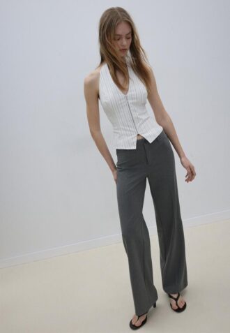 Pantalones rectos de corte ajustado