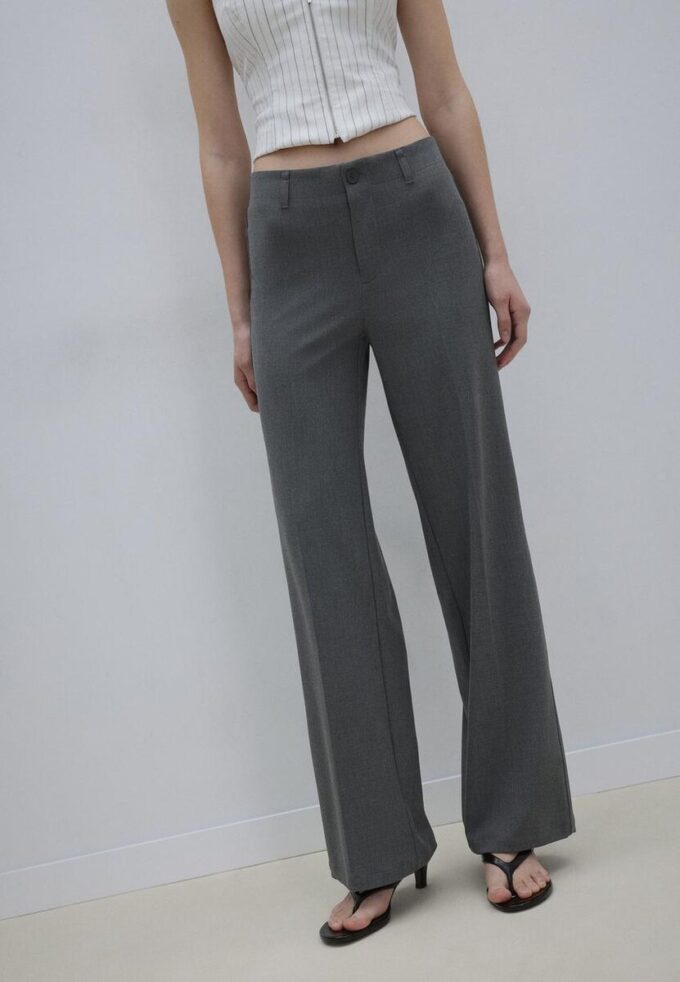 Pantalones rectos de corte ajustado Pantalones rectos de corte ajustado