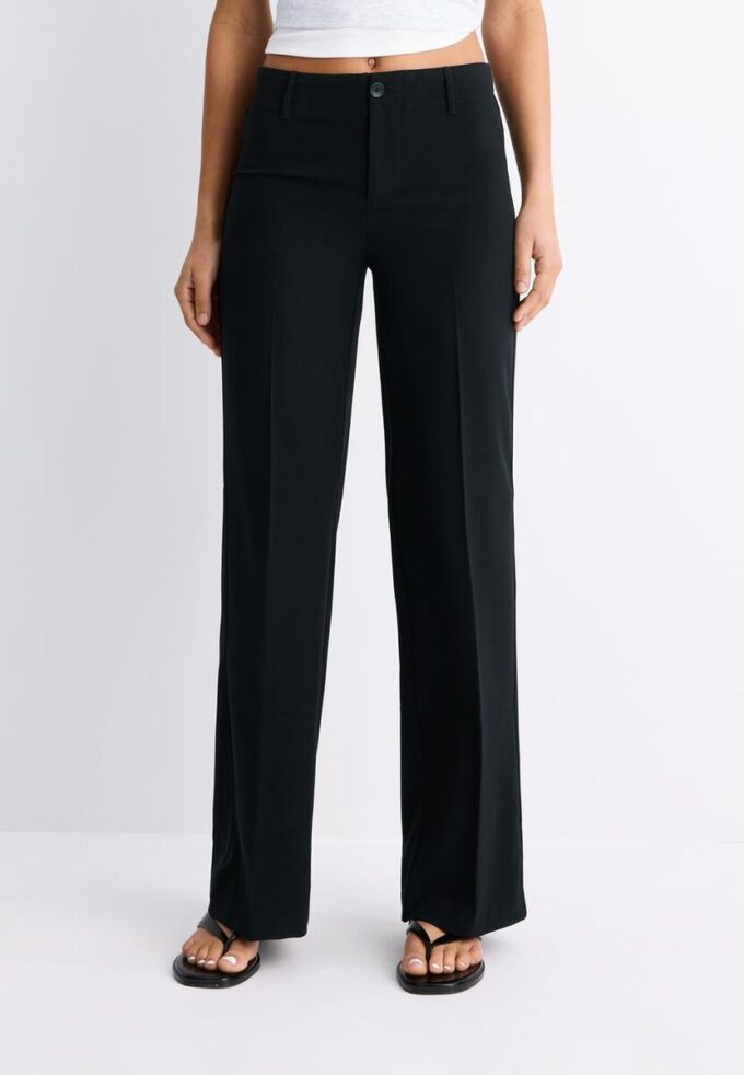 Pantalones rectos de corte ajustado Pantalones rectos de corte ajustado