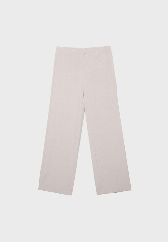 Pantalones rectos de corte ajustado Pantalones rectos de corte ajustado