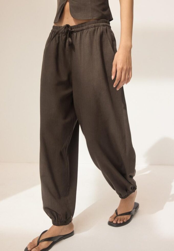 Pantalones sarouel con efecto lino Pantalones sarouel con efecto lino