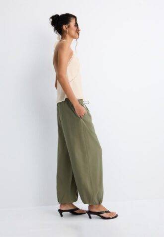 Pantalones sarouel de lyocell