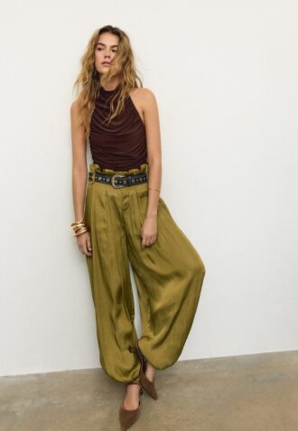 Pantalones sarouel de satén con cinturón