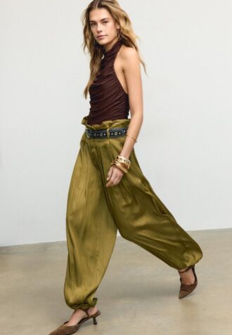 Pantalones sarouel de satén con cinturón