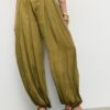Pantalones sarouel de satén con cinturón Pantalones sarouel de satén con cinturón