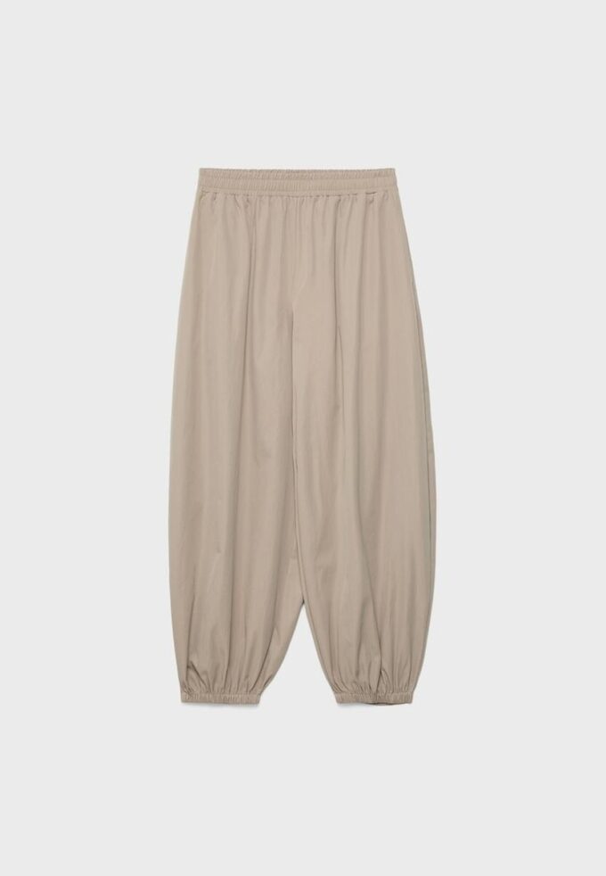 Pantalones técnicos tipo paracaídas Pantalones técnicos tipo paracaídas