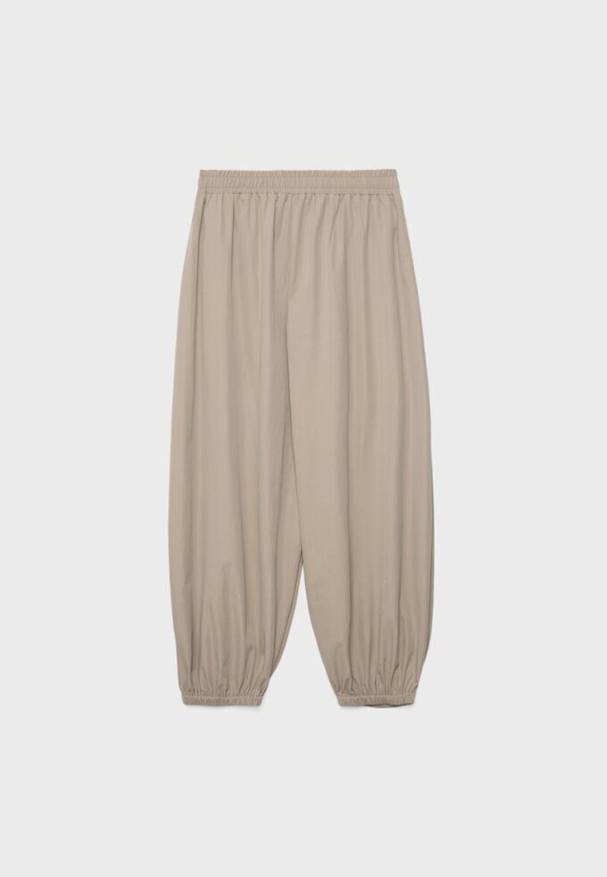 Pantalones técnicos tipo paracaídas Pantalones técnicos tipo paracaídas
