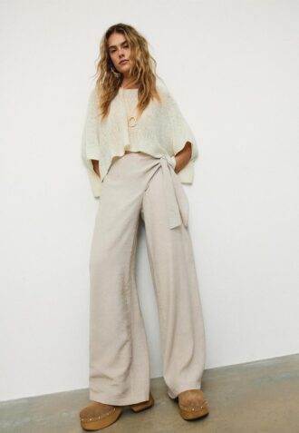 Pantalones tipo pareo fluidos